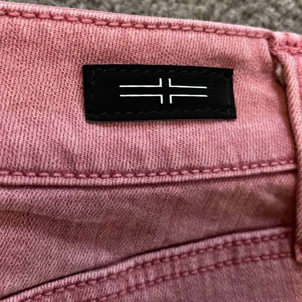 Like new, Liverpool cropped straight jeans - Picture 3 of 6